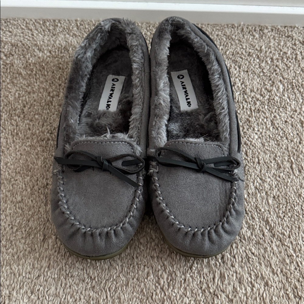 Lot of 2, Airwalk Fur Lined Moccasin, Slipper Shoes, Women’s Size 8.5 - Picture 2 of 11